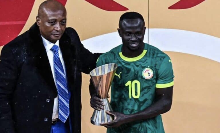 رئيس الكاف يعلّق على جدل بطل كأس إفريقيا 2025- “يجب احترام القوانين”