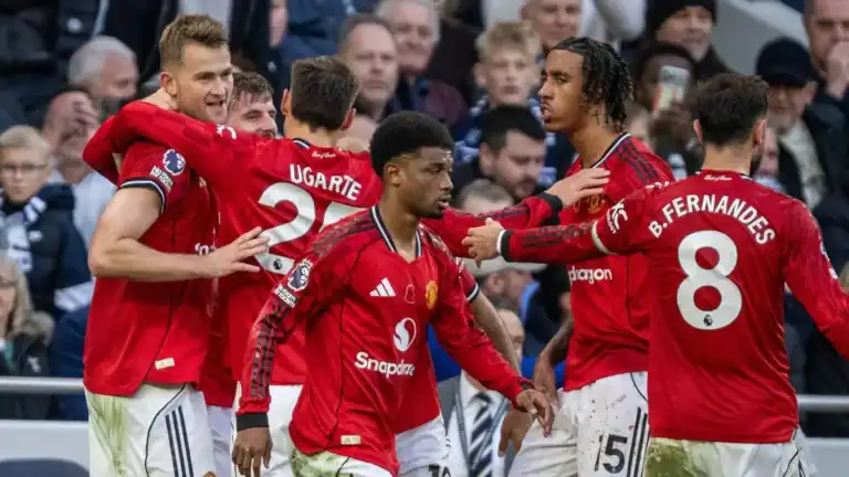 مانشستر يونايتد يقترب من التخلص من أوغارتي وسط اهتمام أتلتيكو مدريد ونابولي