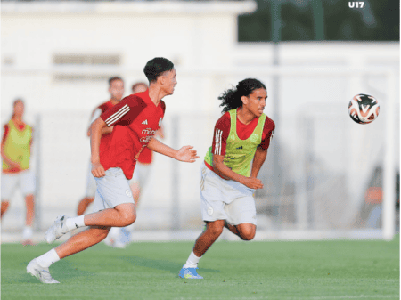 بالصور.. المنتخب الوطني للناشئين يختتم تحضيراته المحلية قبل السفر للمشاركة القارية