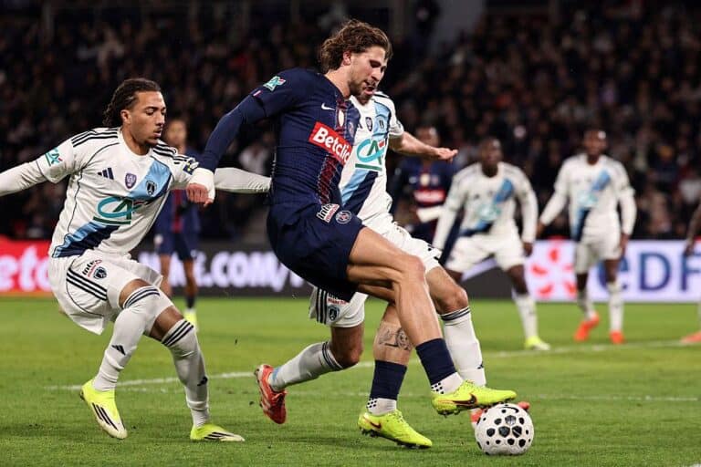Le PSG s'incline dans le derby de la capitale avant la finale de la Ligue des champions