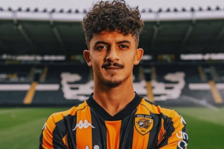 بلومي يقود هال سيتي إلى نهائي ملحق الصعود للدوري الإنجليزي الممتاز بلومي يقود هال سيتي إلى نهائي ملحق الصعود للدوري الإنجليزي الممتاز
