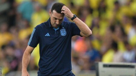 Scaloni plaisante avec Petkovic avant le choc Argentine-Algérie de la Coupe du monde 2026