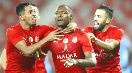 Le Shabab Belouzdad retrouve sa sérénité avec un triplé contre Khanshla dans le championnat algérien