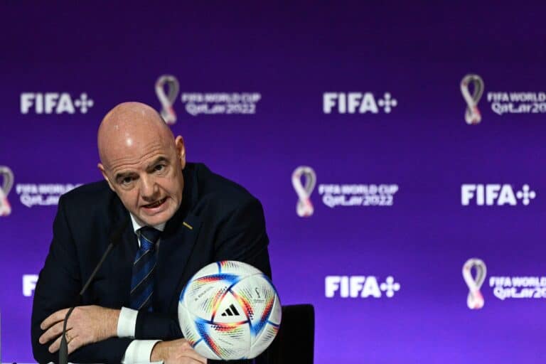 La FIFA convoque l'Iran à Zurich en vue de la Coupe du monde 2026, alors que l'incertitude persiste