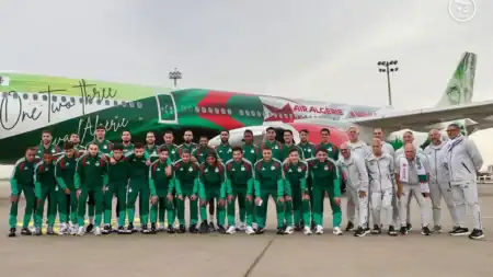 منتخب الجزائر يصل إلى الولايات المتحدة وسط استقبال جماهيري حافل