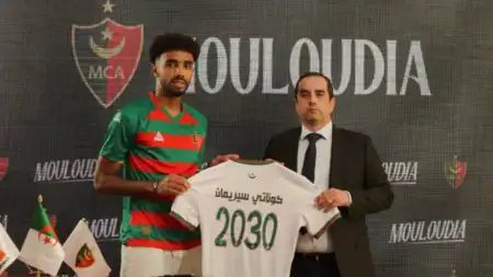 La direction du MC Alger recrute quatre nouveaux joueurs